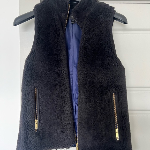 Jcrew Black Sherpa Vest Size XXS - fits like a S - Picture 2 of 3